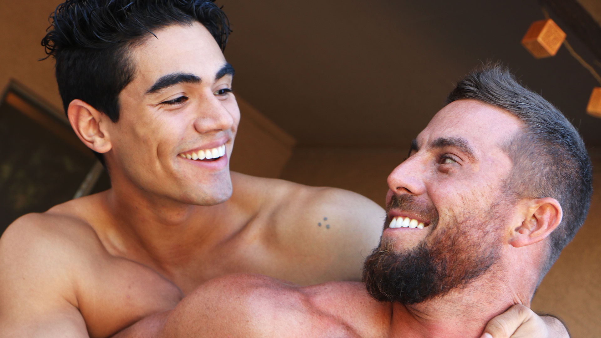 Derek Jones FUCKS Max Richie