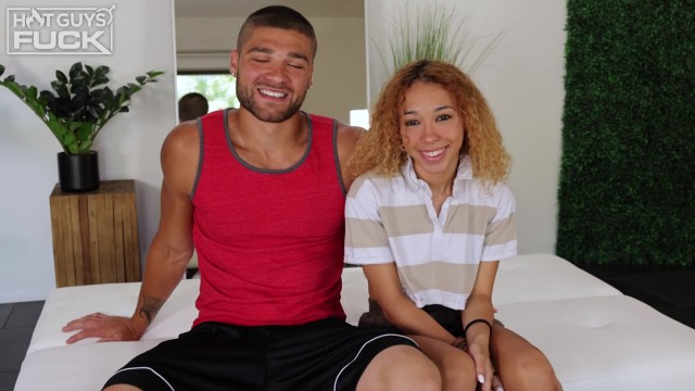 Mike Cain with Rachel Skye — Big Mike Cain Meets Tiny Rachel Skye (photo 2)