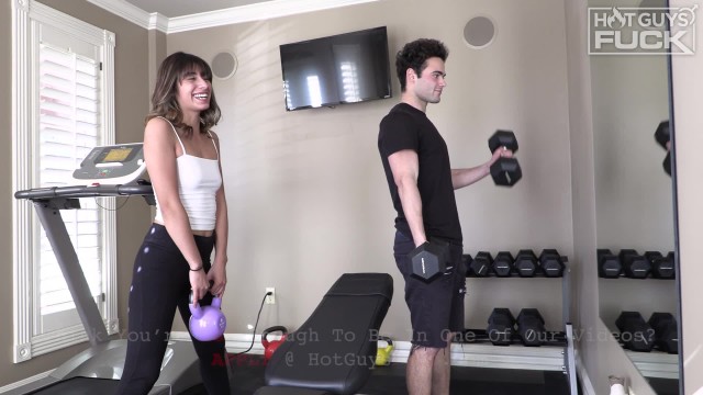 Miguel Purdue with Vanessa Ortiz — Two Sexy People - Miguel Purdue & Vanessa Ortiz Get Pumped Before They FUCK (photo 2)