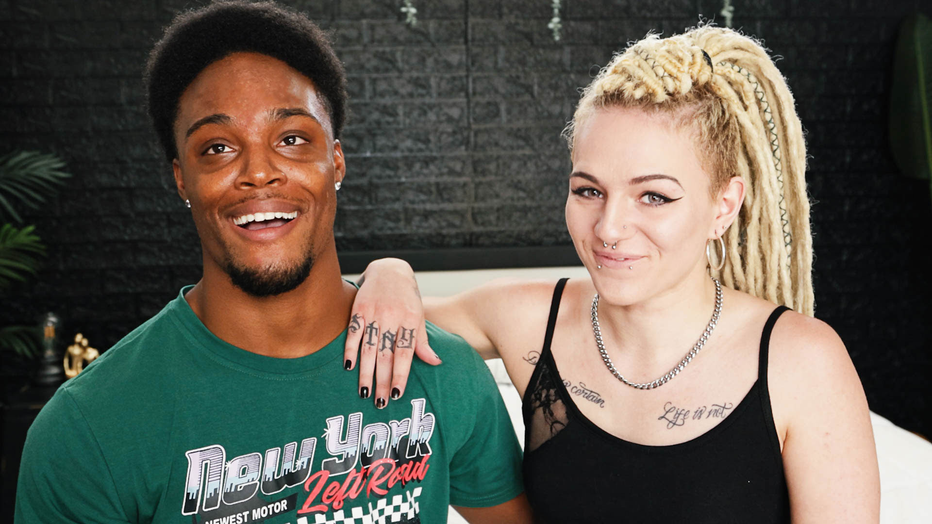 New Guy Roy Phillips Has A Secret He's Only Told Charlie Moore!