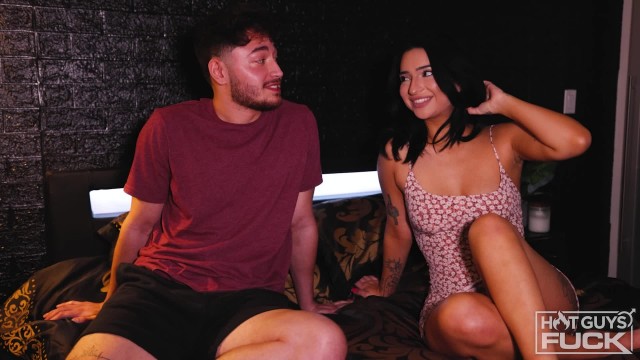 Theo Banks with Kiana Kumani — New Guy Theo Banks Nervous To Fuck Curvy Kianna Kumani! (photo 4)