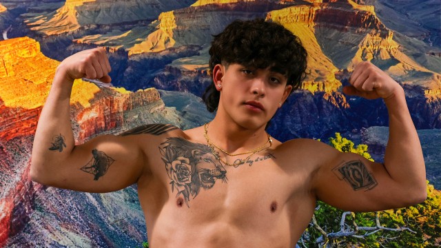 Hot Young Film Maker Zachary Maddox Switches Roles!