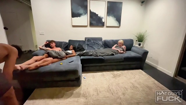 Trey Beacher with Allison Lox with Antoni Michael with Brylee Summers — Friends 4-some! Trey Beacher, Antoni Michael, Brylee Summers and Allison Lox Late Night FUCK! (photo 2)