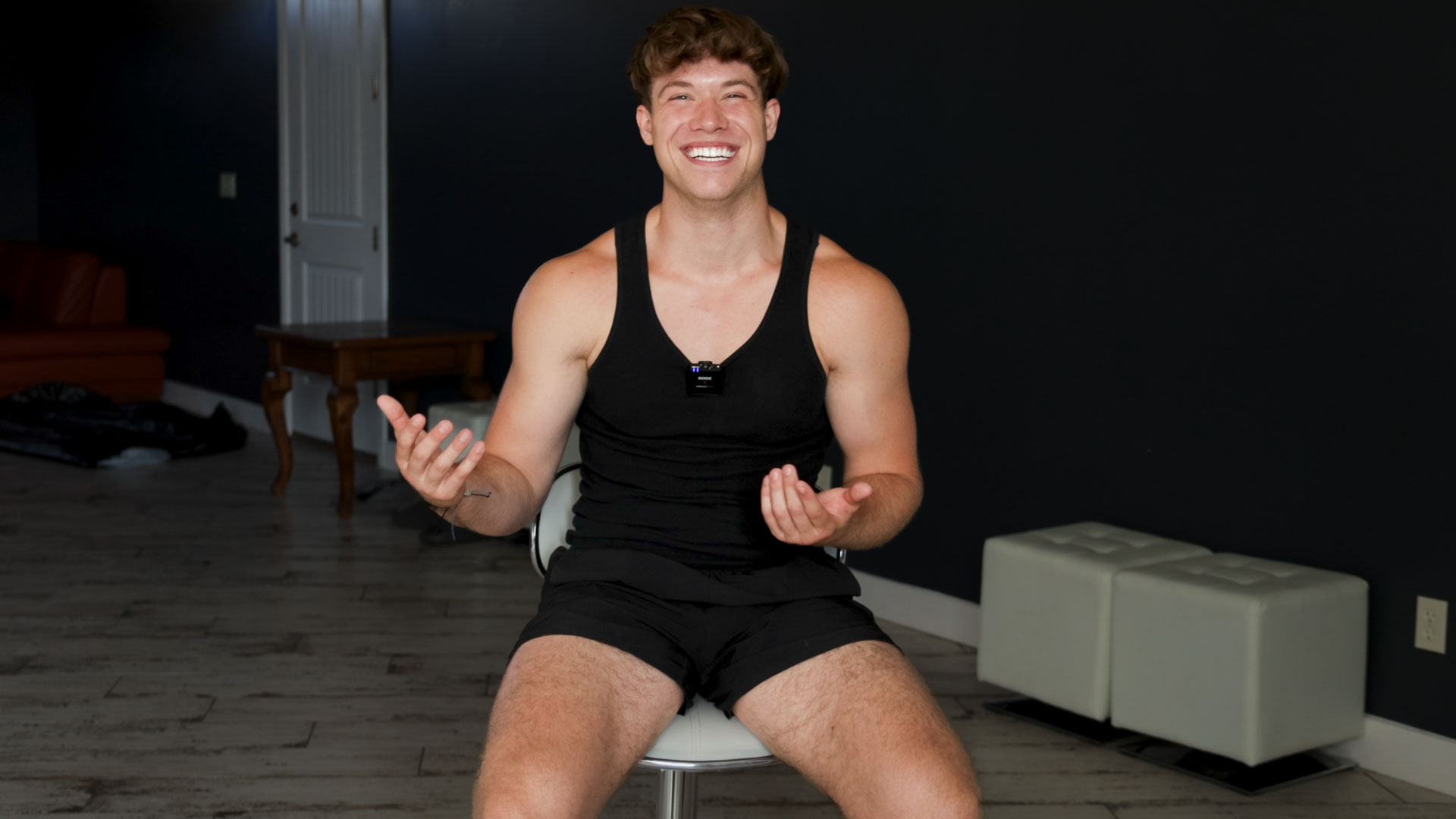 20-Year-Old Rookie Mike Iron Takes the Industry by Storm with Debut Solo Performance!