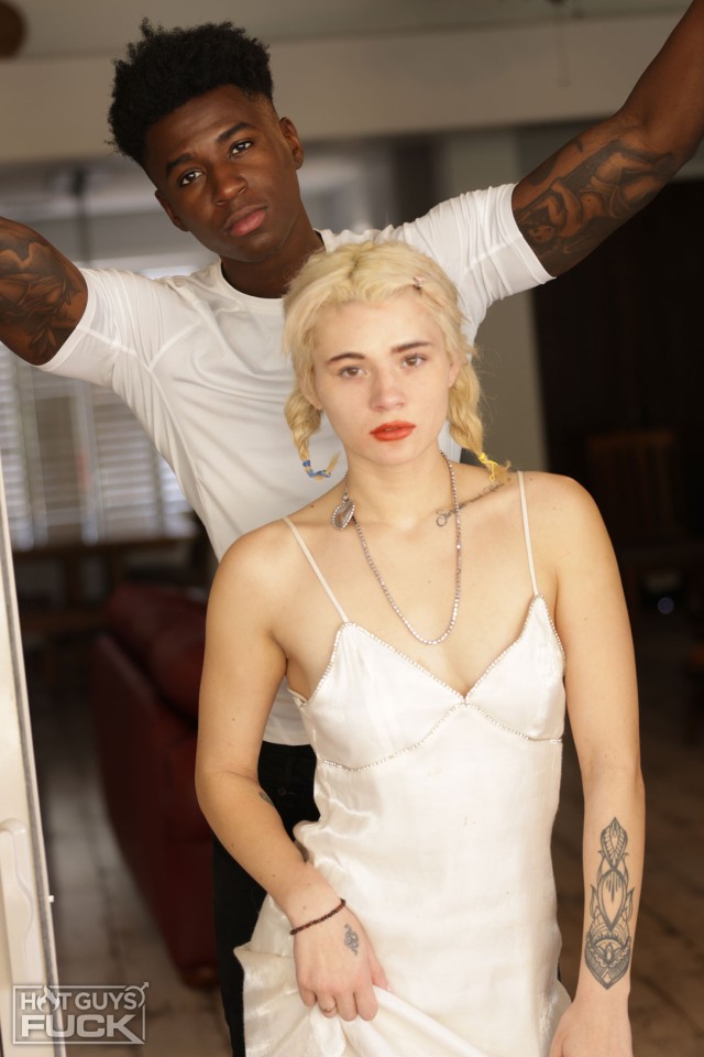 Ellie Smoke with Quentin Parker — Quentin Parker & Ellie Smoke's Steamy Night: A HotGuysHouse Encounter (photo 19)