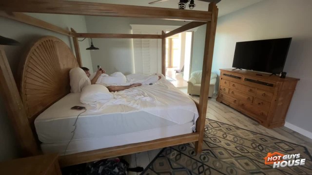 Atlas Eros with Ellie Smoke — Morning sex with Atlas Eros & Ellie Smoke (photo 21)