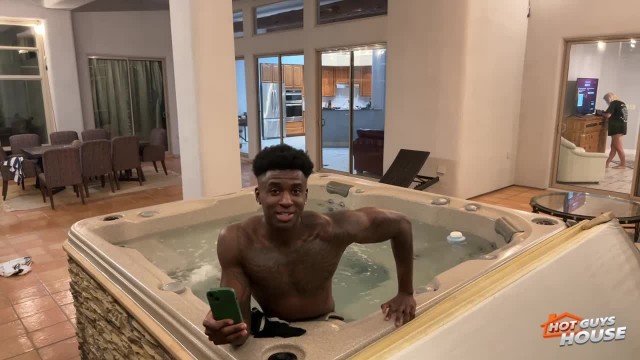 Quentin Parker Jerks In The Jacuzzi