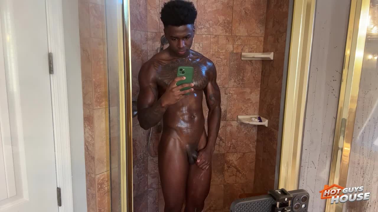 Quentin Parker showering with that meat.